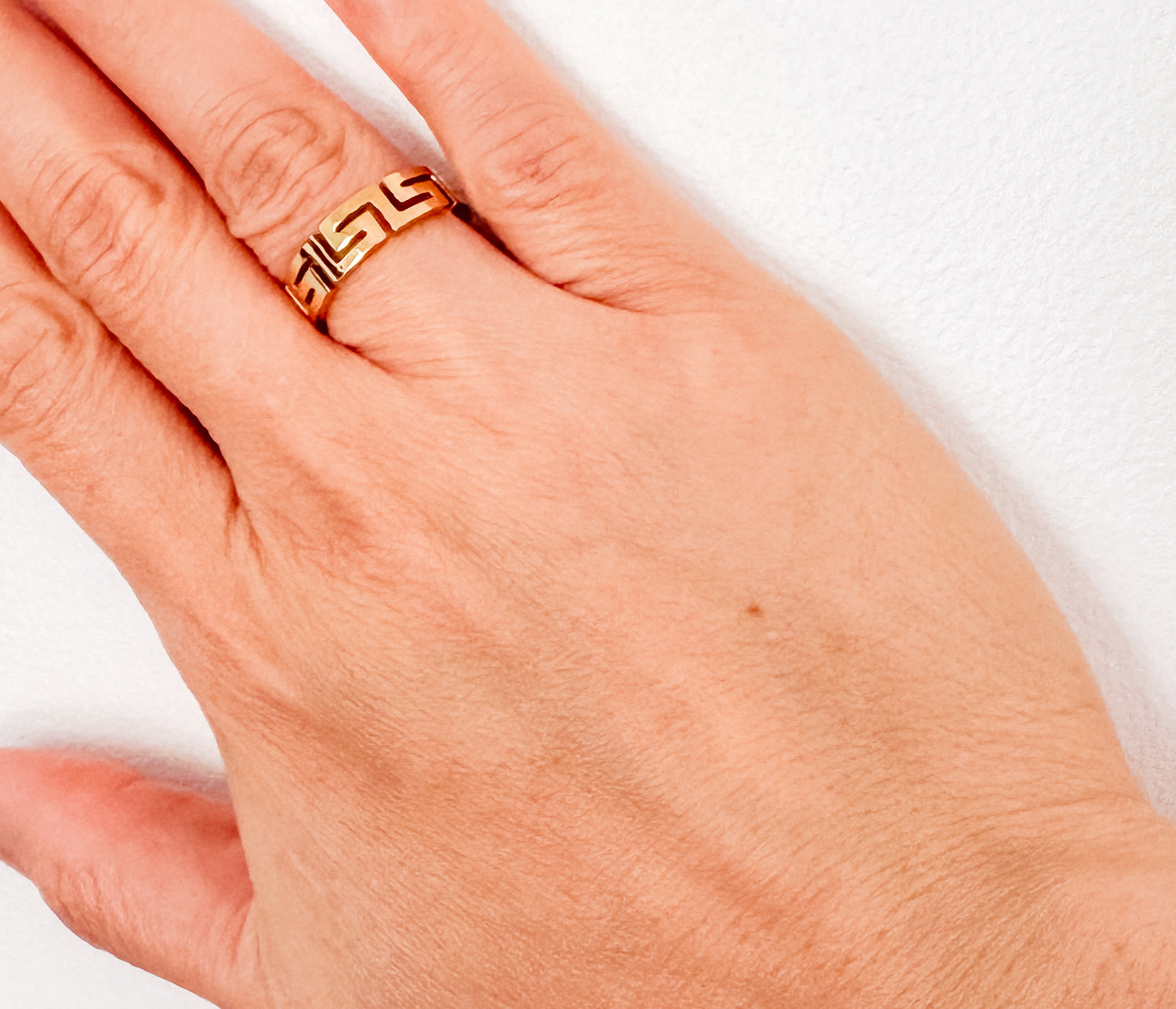 Orbit Greek Key Ring